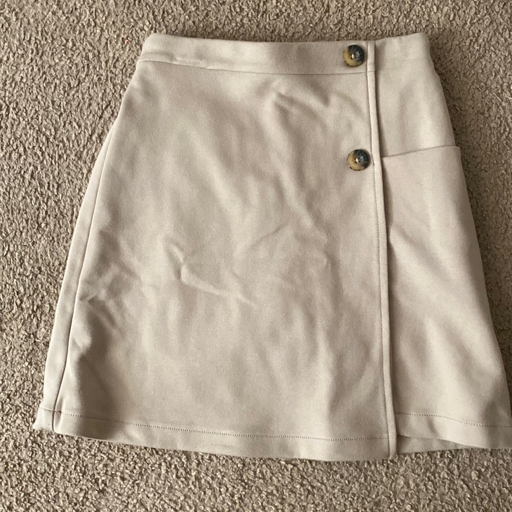School/church skirt